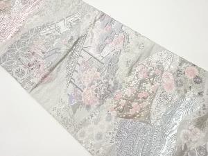 九百錦プラチナ箔地紙に屋敷・御所車・花々模様織出し袋帯